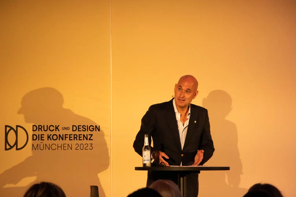 Dominik Wichmann spricht über die Zukunft von Print auf der Druck und Design 2023