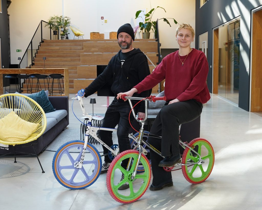 Grafikmagazin BECC Agency 2 Generationen